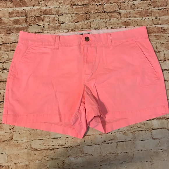 Old Navy Pants - NWOT Old navy Shorts Size 14